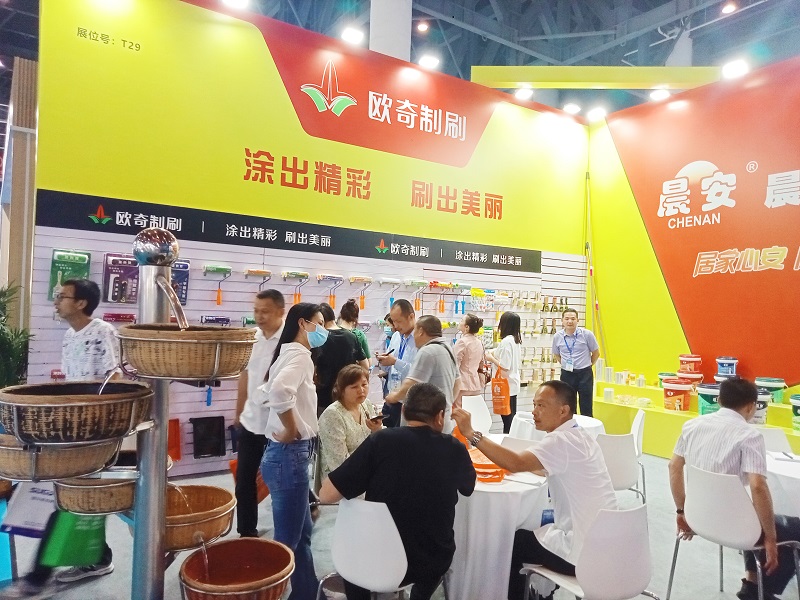 晨安防水、歐奇制刷共同亮相成都建博會，共享建裝行業(yè)發(fā)展新機遇